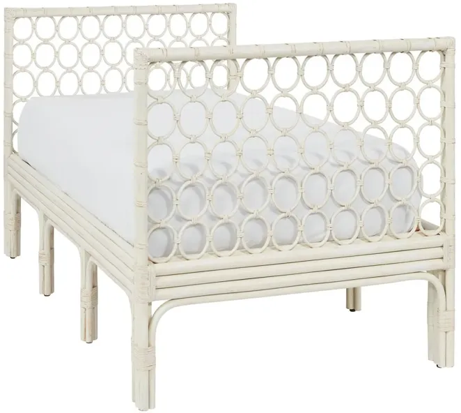 100364-universal-getaway-coastal-living-home-seychelles-daybed-43-1.webp