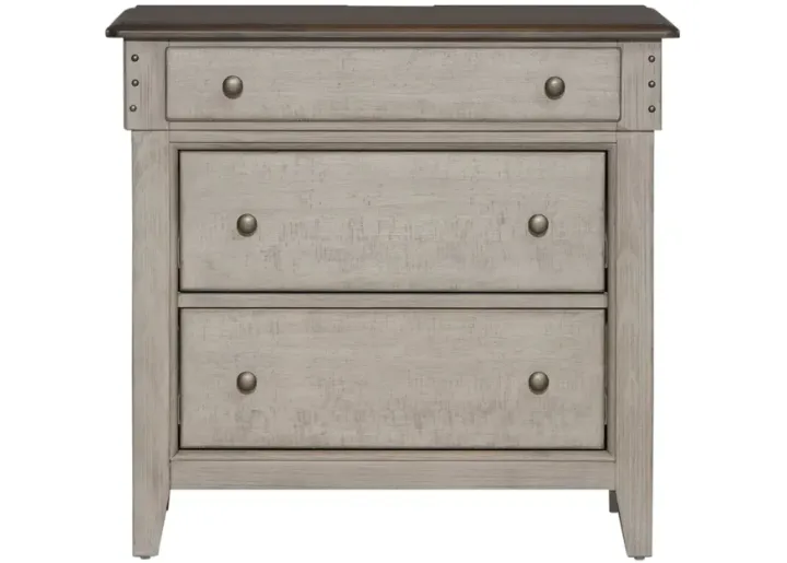 100609-liberty-furniture-bedside-charging-station-ivy-hollow-3-drawer-chest-34-1.webp