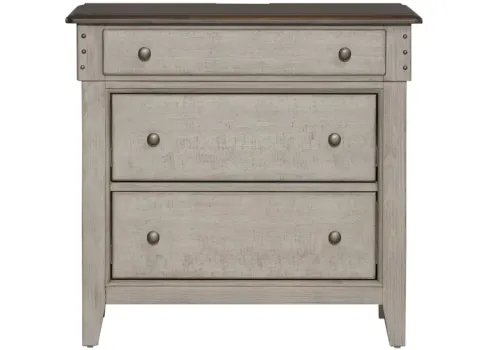 100609-liberty-furniture-bedside-charging-station-ivy-hollow-3-drawer-chest-34-1.webp