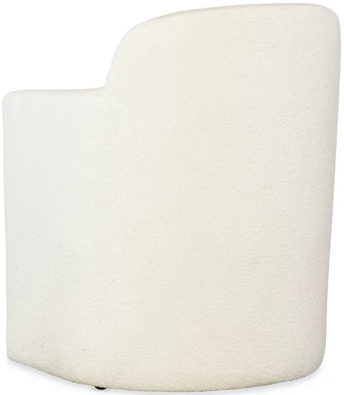 100732-hooker-furniture-commerce-market-izabela-upholstered-armchair-25-1.webp