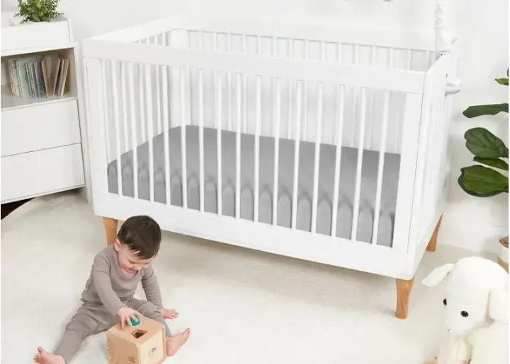104320-bedgear-light-grey-dri-tec-performance-crib-sheet-1.webp