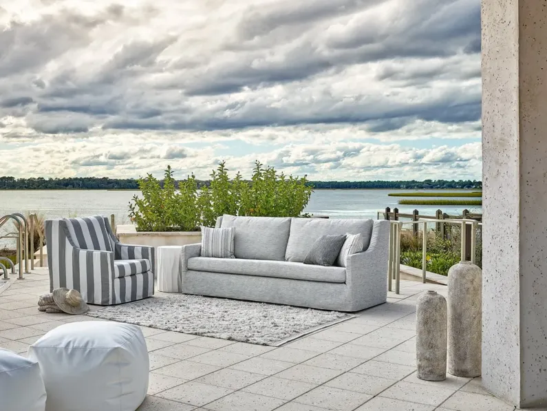 111305-universal-coastal-living-outdoor-hudson-sofa-93-1.webp