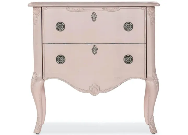 112228-hooker-furniture-flourish-accent-chest-30-1.webp