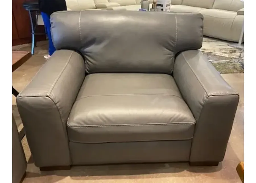 Softline Caruso Fog Leather Maxi Chair