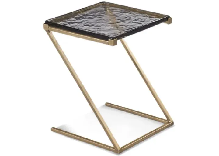 14055-caree-scatter-table-1.webp