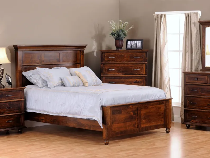 2009-springfield-king-bedroom-1.webp