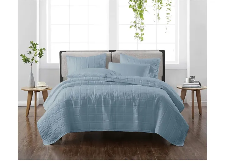20461-kids-candy-colors-blue-full-queen-quilt-set-blue-1.webp
