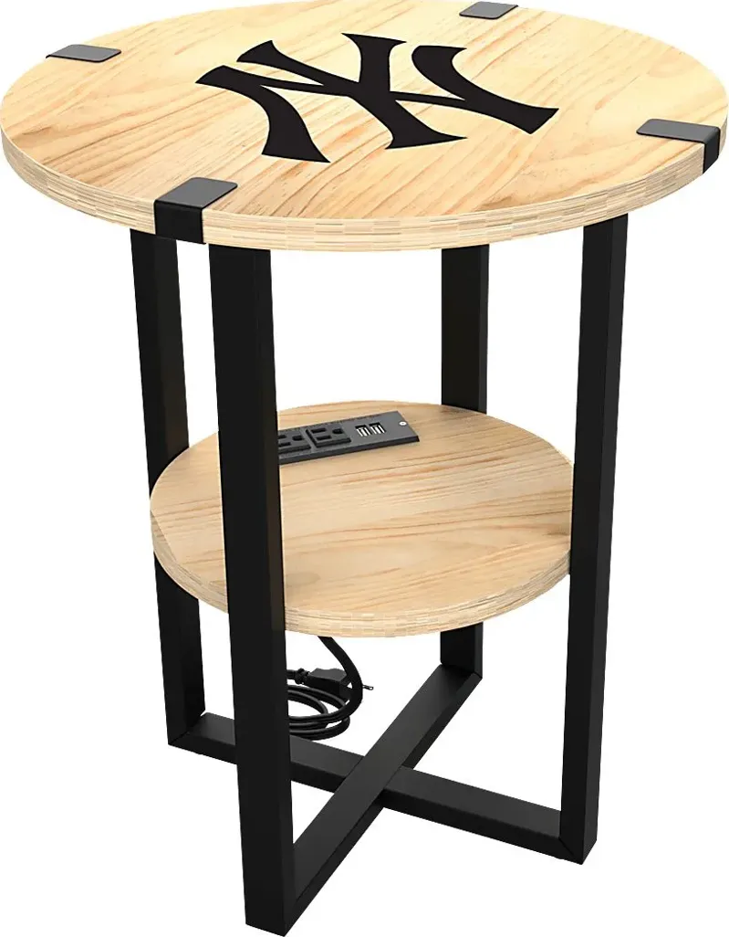 28019-new-york-yankees-side-table-18-1.webp