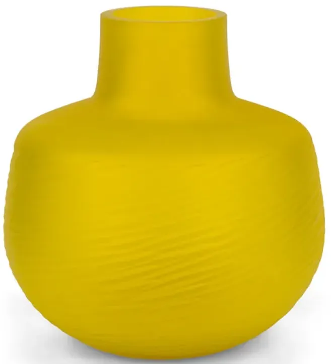 3378-goldie-small-vase-1.webp