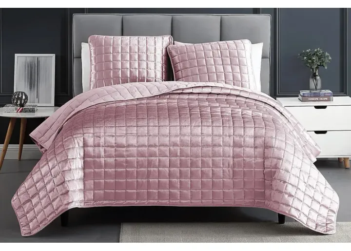 47722-constock-blush-3-pc-king-coverlet-set-blush-1.webp