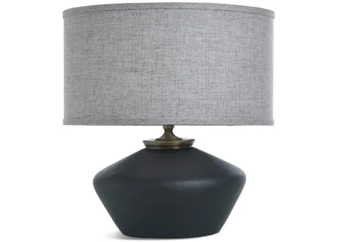 520-gwendolyn-table-lamp-1.webp