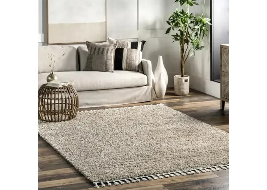 nuLOOM Neva Modern Tasseled Shag Area Rug, 6' 7" x 9', Beige-Neva Beige