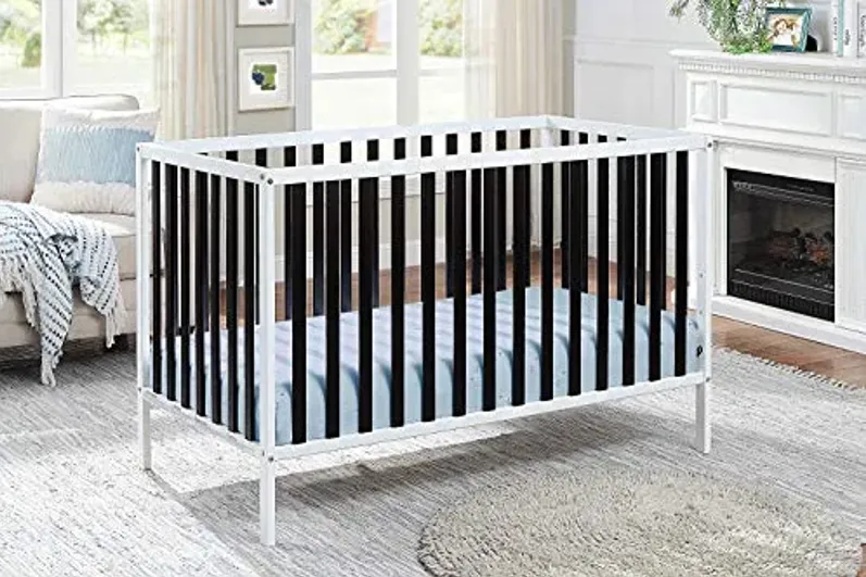 64671-baby-cache-deux-remi-island-3-in-1-convertible-crib-do-re-me-white-black-white-amp-black-1.webp