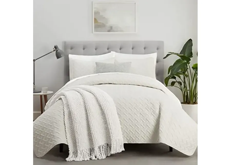 65473-serta-comfortsure-soft-3-piece-full-queen-quilt-bedding-set-includes-bedspread-coverlet-and-pillow-shams-bedding-for-all-seasons-machine-washable-ivory-ivory-1.webp