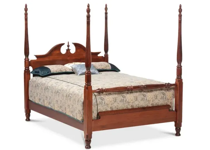 7058-victoria-s-tradition-queen-4-post-bed-1.webp