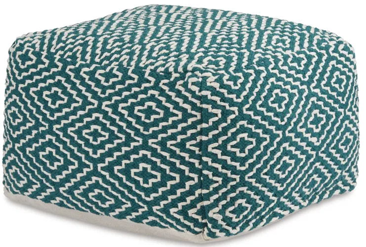 73042-brynnsen-pouf-23-1.webp