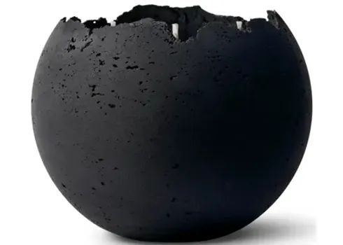 73755-medium-black-orbis-concrete-candle-3-1.webp