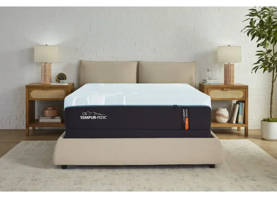 TEMPUR-Luxe Adaptåº Firm King 13" Mattress-76