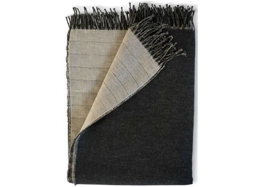Reversible Ledge Throw-78 1 79345-reversible-ledge-throw-78-1.webp