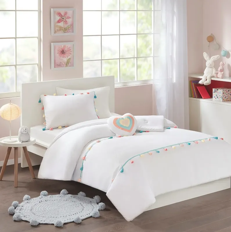8590-tina-heart-4-piece-comforter-set-1.webp
