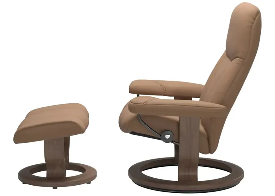 Stressless Consul Classic Base Chair & Ottoman in Batick Latte/Walnut Small-27.5